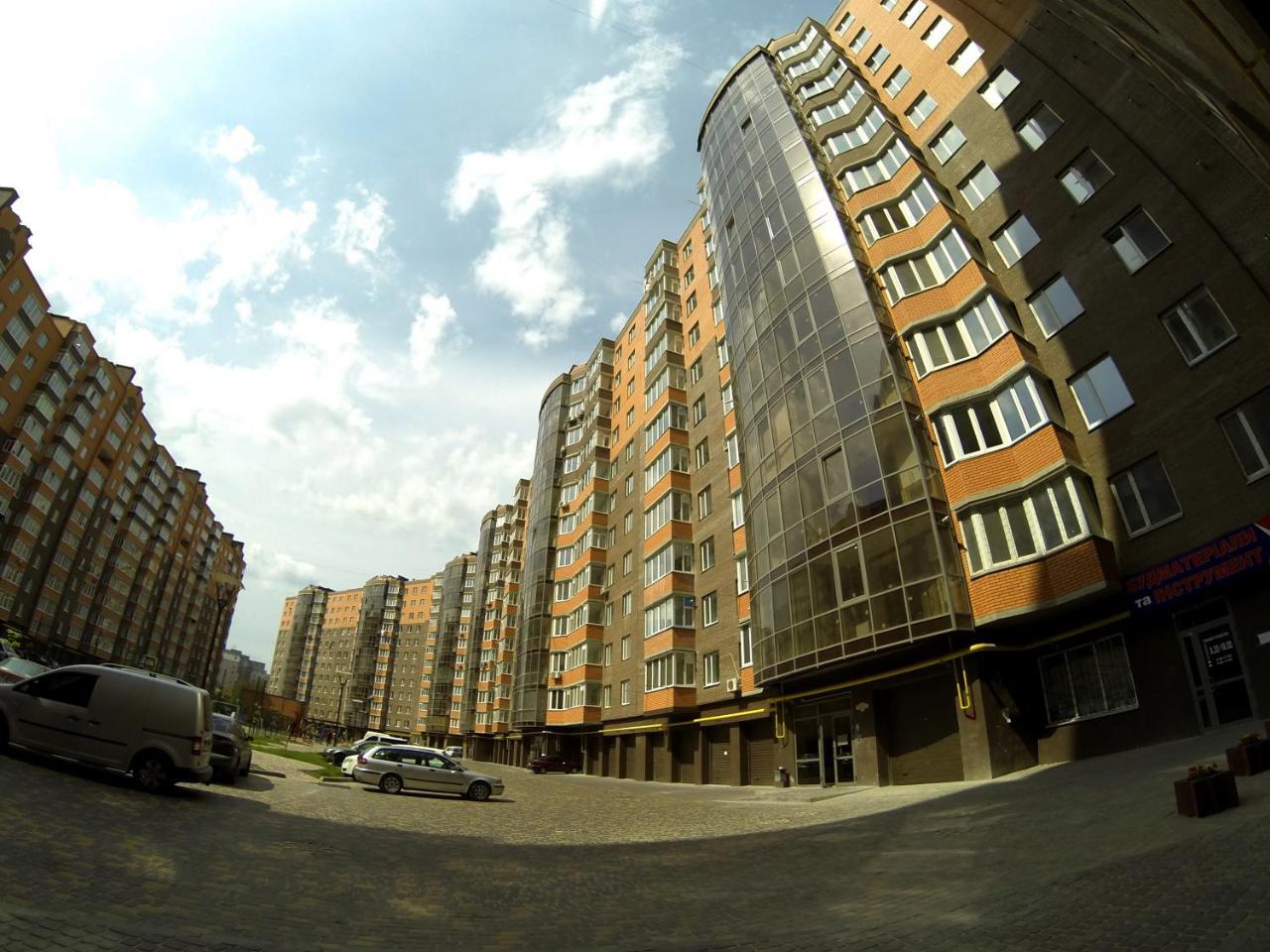 Apartamienty V "Riezidientsii-8" Vinnytsia Luaran gambar